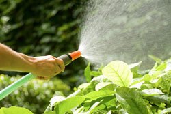 Gardena Spiralschlauchbox – Praktisches Wasserzapfen im Garten