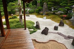 Ort der Ruhe und Entspannung: der Zen-Garten