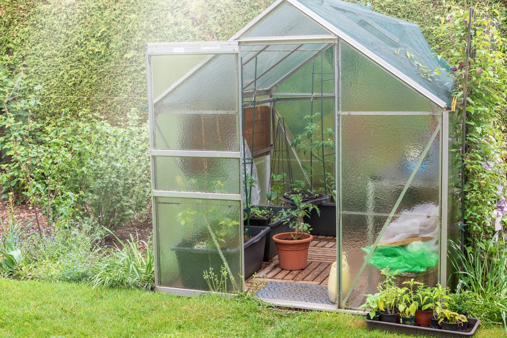 Gewächshaus im Garten integrieren