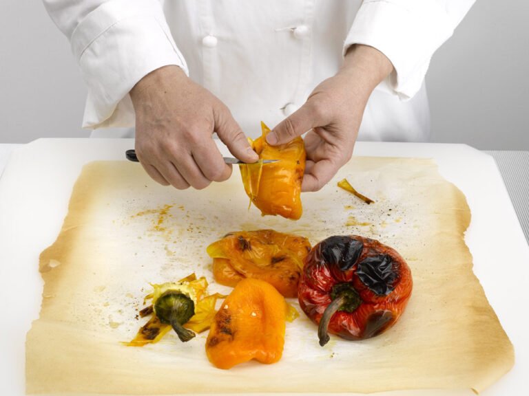 Paprika häuten – 4 einfache Möglichkeiten vorgestellt