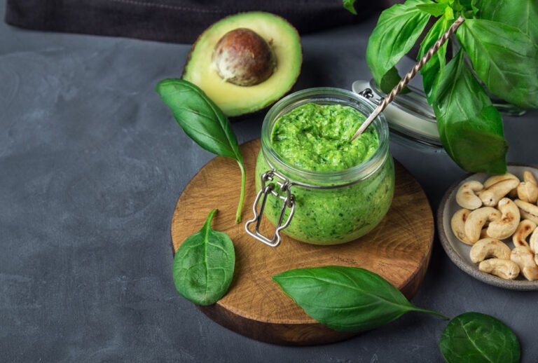 Avocado-Pesto: 2 köstliche Rezepte vorgestellt