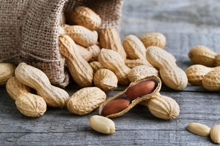 Erdnüsse Nährwerte – Das steckt in den gesunden Kraftpaketen