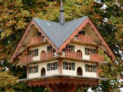 Vogelhaus im Schwarzwald-Stil