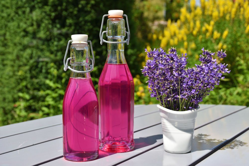 Lavendelsirup – Rezept für einen aromatischen Zusatz für Cocktails & Co.