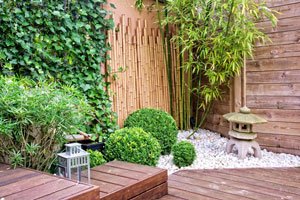 Terrassendielen aus Bambus reinigen und pflegen