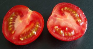 Tomaten entkernen
