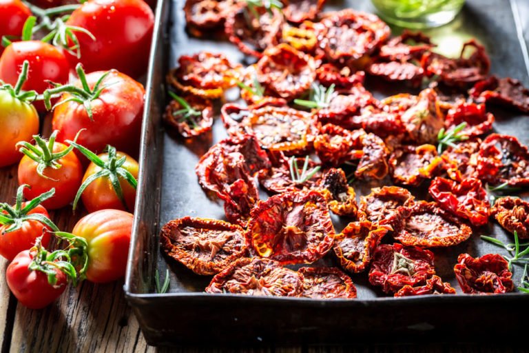 Tomaten im Backofen trocknen – So einfach geht’s
