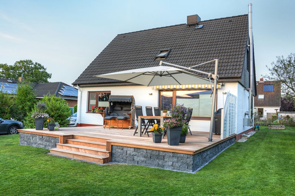Windschutz für die Terrasse – 5 stilvolle Varianten vorgestellt