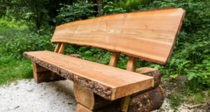 Massive Holzbank selber bauen - Material, Anleitung & Tipps