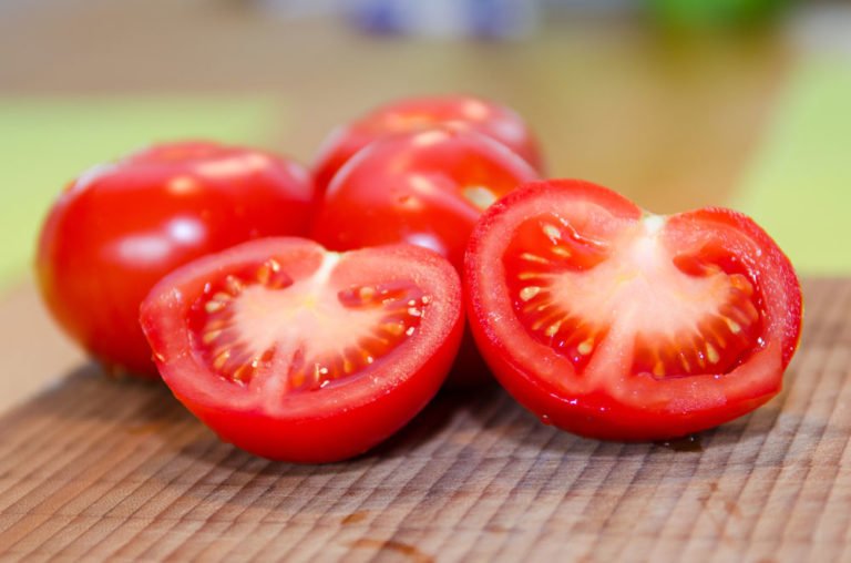 Tomatensamen gewinnen und trocknen – 2 Methoden