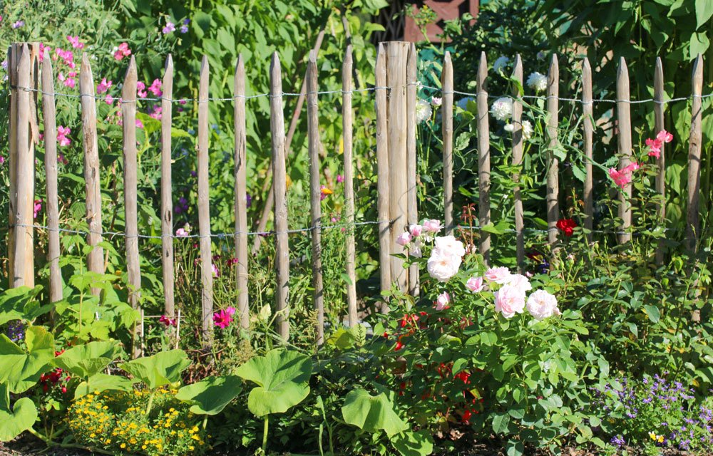 Staketen Holzzaun Gartentüre aus Hasel Gartenzaun STAKETENZAUN oder STAKETENTOR 