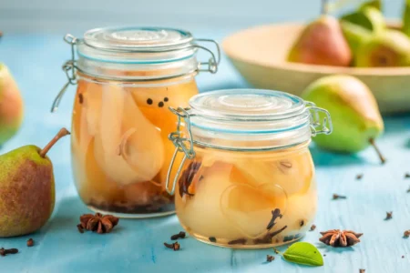 Birnen einkochen - 4 köstliche Rezepte von süß bis herzhaft vorgestellt